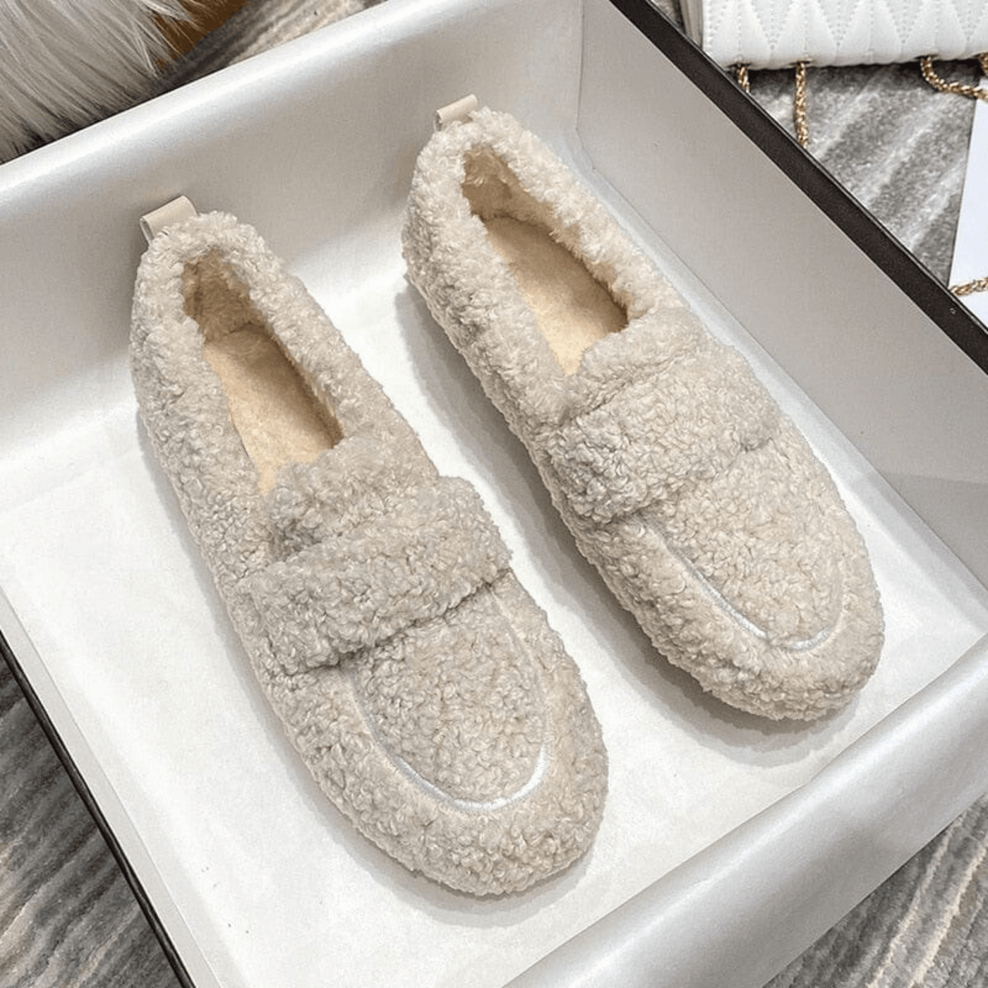 Pluizige Comfortloafers voor Gezellige Elegantie